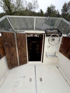 Rustic Boat Glamping Retreat with Mountain Views near Rio Peñasco in Mayhill, New Mexico - 7