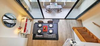 Stylish Split-Level Penthouse Loft with Parking - 5