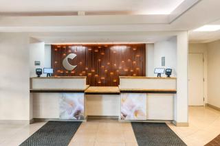 Comfort Inn & Suites Saint Louis Lafayette Square - 2