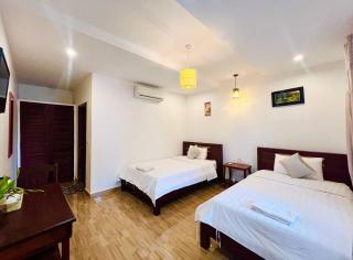 Monterey Angkor Boutique - 1