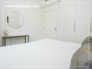 HomesGetaway-Elegant 1BR in Downtown Burj Crown - 8