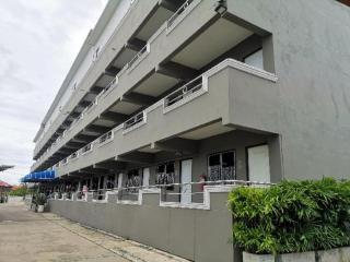 Capital O 75406 Hotel M Rojana - 1