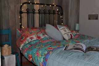 The Old Apple Shed cosy heated cottage in a meadow close to the charming village of Bethersden - Ashford - 6