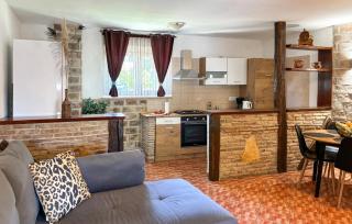 Awesome Home In Kosinozici With Wifi - 7