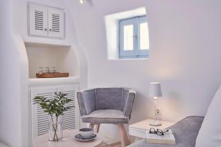 Cliff Side Suites - 9