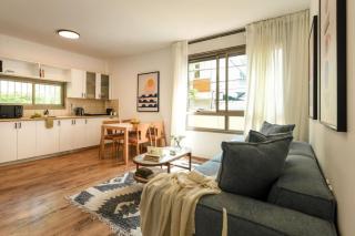 Mamad Beachside 2BR Walk 4 Min Parking - 1