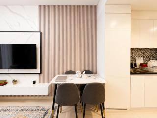 Dream Shoma -Cozy Studio In Business Bay - 1