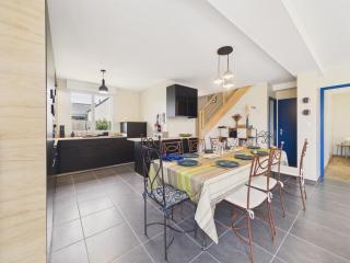 950m de la mer - maison familiale avec jardin - 1