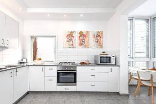 Heart of Tel-Aviv Spacious Stay by Sea N Rent - 5