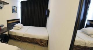 Place2Stay @ RH Plaza Hotel - 6