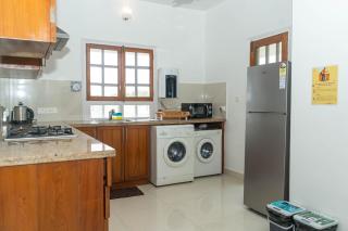 Stylish 2BHK at Costa Montage - 100m walk to beach - 4