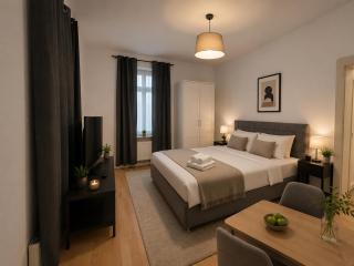 Bright and Elegant Private Room - 4