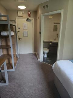 Rooms by the Oak - 4