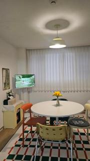 Large 2BR Apartment near Hongdae, Mangwon Market & Han River, 6 Guests - 9