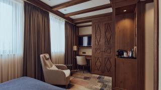 Grey Family Hotel - 7