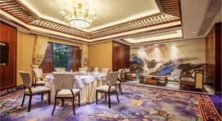 Riverside International Hotel - 8
