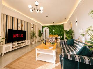 Ninety Avenue Apartments - 4
