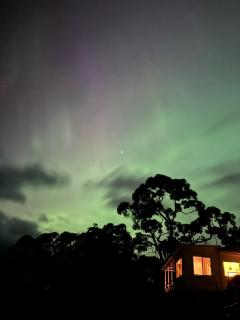 Wylah Cottage for a Peaceful Bruny Island Escape with Water Views, Fireplace & Wallabies - 5