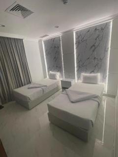 Continental Suite - 3
