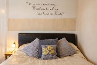 Shakespeare Apartment, Measham - Free Parking - 1