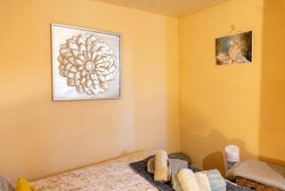Shakespeare Apartment, Measham - Free Parking - 8