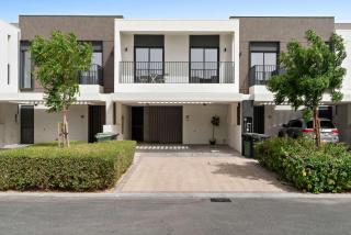 Airstay - 2BR Villa with Study - Near Pool - Serene Backyard - 6