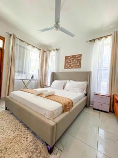 CozyHaven Homes - 8
