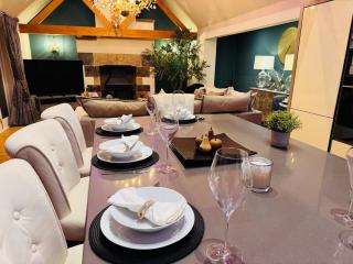 Luxury 2 Bed Mitton Barn - 2