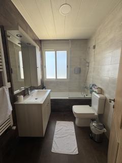 Maison Bleue - Peaceful Mountain Escape - 5