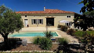 Gîte avec piscine au cœur de la campagne - 0