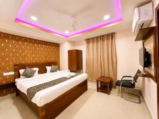 Hotel Buddha Crystal, Best Hotel in Rajendra Nagar Terminal - 8