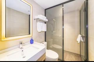 Hanting Hotel Qingdao Wusi Square Badaguan - 4