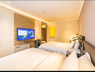 Hanting Hotel Qingdao Wusi Square Badaguan - 8