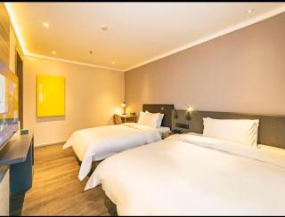 Hanting Hotel Qingdao Wusi Square Badaguan - 6