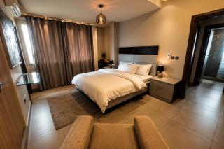 Sophisticated Premium Fully Furnished 2BedroomAt The Urban Apartment with WiFi, Stunning Accra Views & Vibrant Osu Oxford Street Vibes - 0