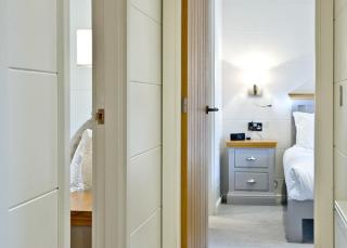 Hawkchurch Resort And Spa - 5