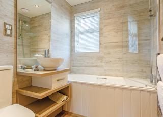 Hawkchurch Resort And Spa - 4