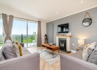 Midsomer Lodges - 8