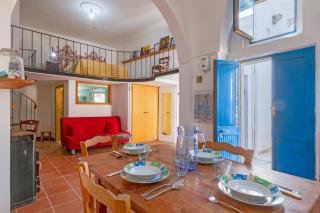 GuestHost - Casa Paola - 0