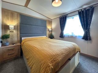 Millars Caravan - 3