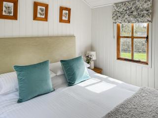 Shepherds Hut - 1