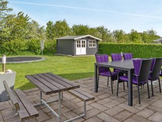 Holiday Home Hathulf - 700m from the sea by Interhome - 2