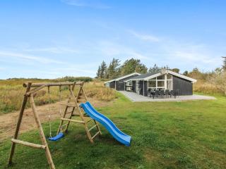 Holiday Home Marlie - 600m from the sea by Interhome - 4