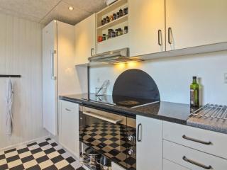 Holiday Home Janakij - 475m from the sea by Interhome - 1