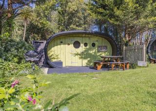 Atlantic Farm Surf Pods - 1