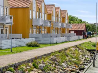 Apartment Reimer - 10m from the sea by Interhome - 5