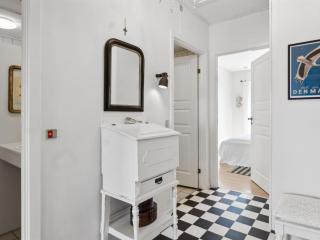 Apartment Reimer - 10m from the sea by Interhome - 1