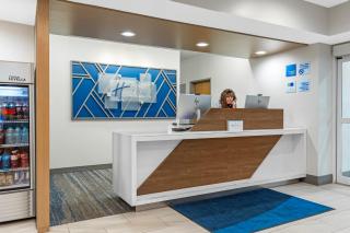 Holiday Inn Express Hotel & Suites Charlotte by IHG - 4