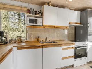 Holiday Home Ansfried - 900m from the sea by Interhome - 1