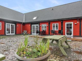 Apartment Hinrich - 4-5km from the sea by Interhome - 0